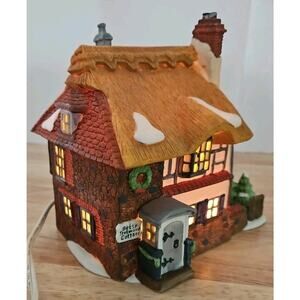 Dept 56 Dickens Village Series "Betsy Trotwoods Cottage" #5550-6 (1989)